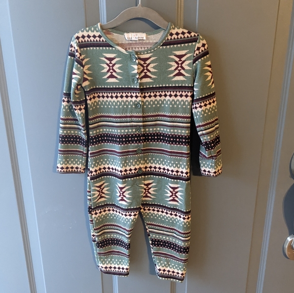 Bailey's Blossoms pajamas - Picture 1 of 4